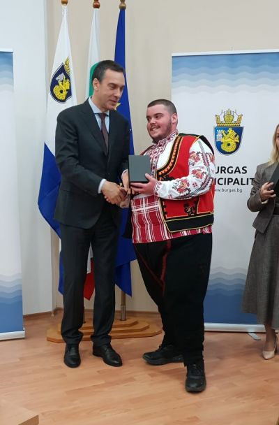 11 - СУ Добри Чинтулов - Бургас